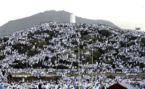 Pilgrims scale Saudi's Mount Arafat for peak of hajj - Arabian Business: Latest News on the ...