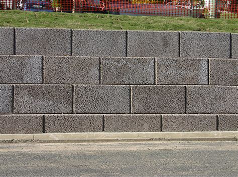 Graviti Retaining Wall Blocks | Gravity Wall Systems