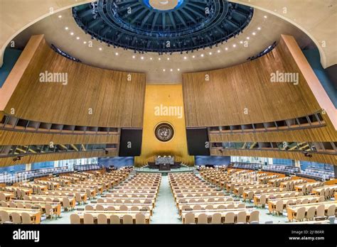 General assembly hall of the united nations hi-res stock photography and images - Alamy