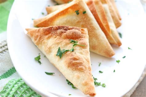 Vegan Cheese Samboosa | One Arab Vegan