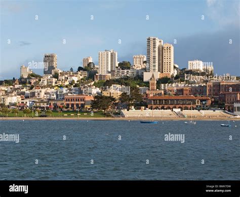 Ghirardelli square hi-res stock photography and images - Alamy