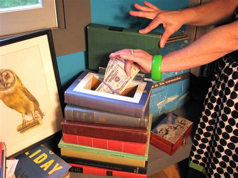 Vintage Book Stash | Diy vintage books, Diy projects, Hiding spots