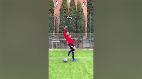 BICYCLE KICK TUTORIAL 👀🤯⚽️ - YouTube