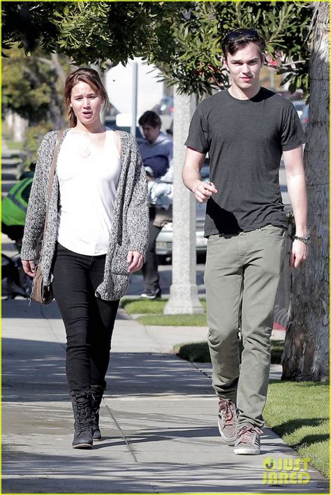 Jennifer Lawrence & Nicholas Hoult: Valentine's Day Walk!: Photo ...