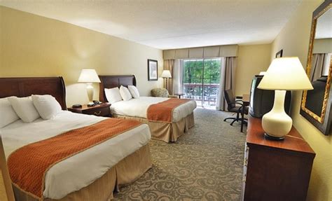 Sturbridge Host Hotel And Conference Center in Sturbridge (MA) - Room Deals, Photos & Reviews