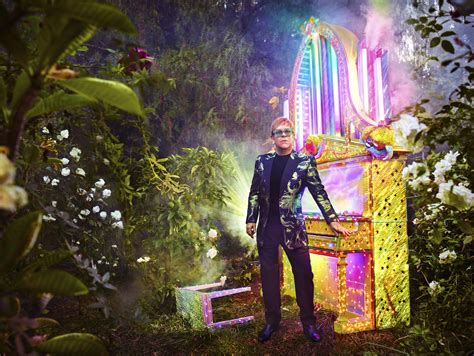 Elton John Announces Farewell Tour