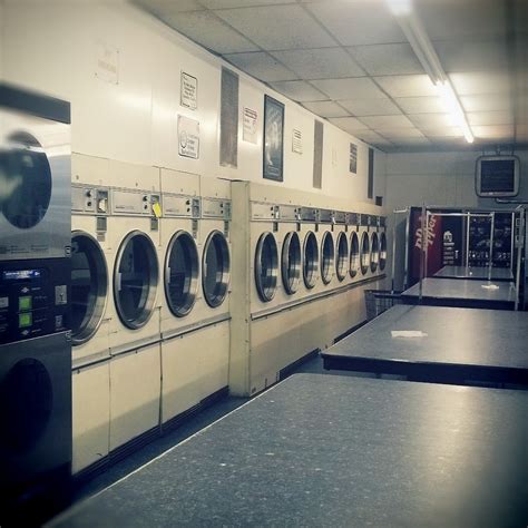 laundromat | Jo Naylor | Flickr
