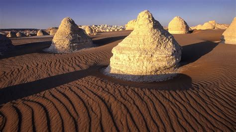 White Desert, Sahara, Egypt | Windows Spotlight Images