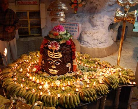 Bharat Mandir: Tapkeshwar Temple - Dehradun