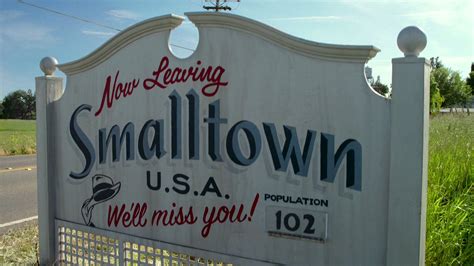 10 Things Only People Who Grew Up In A Small Town Would Understand | Small towns, Towns usa ...