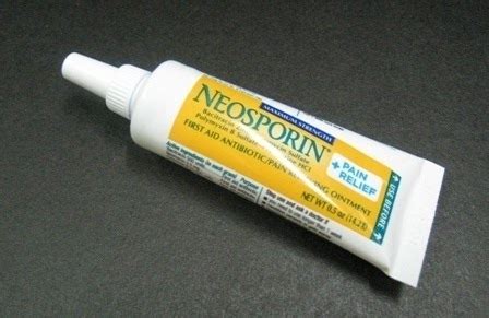 pure Jeanius: Pimple Treatment: Neosporin Antibiotic Ointment