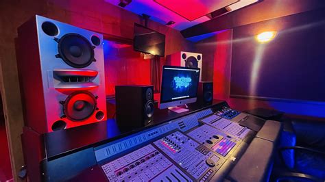 Burbank Recording Studio - 12 Hrs Best Studiotime Promo Deal - The Room Recording Studios