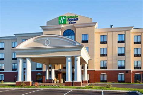 Holiday Inn Express Hotel & Suites Newport South in Newport (TN) - Room ...