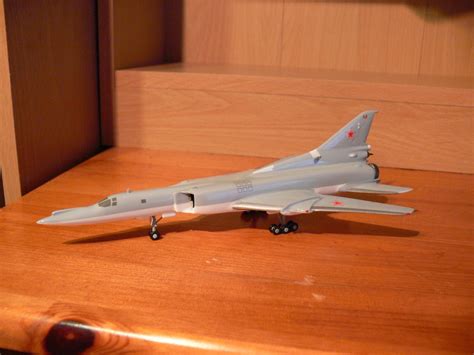 Historic Aircraft Model Tupolev Tu-22M Backfire 1/200 - DA.C