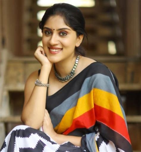 Dhanya Balakrishna Height, Age, Husband, Family, Biography & More - Phoosi