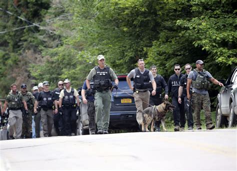 N.Y. governor: DNA found near prison is linked to escaped inmates ...