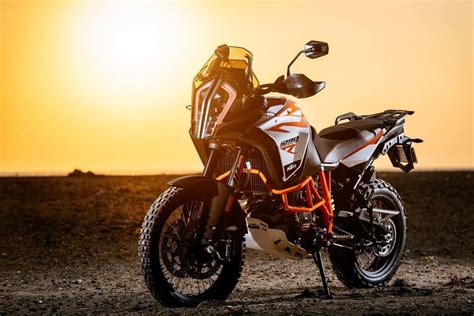 KTM 1290 Super Adventure R | Ktm adventure, Super adventure, Adventure bike gear