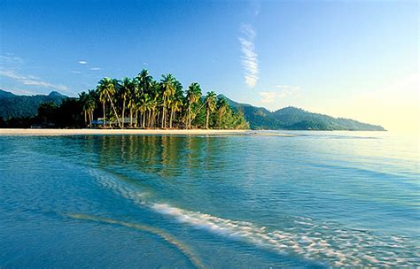 Discover Thailand's White Beaches: Koh Chang , Trat , Thailand