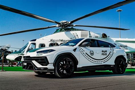 Dubai Police adds Lamborghini Urus Performante to patrol fleet ...