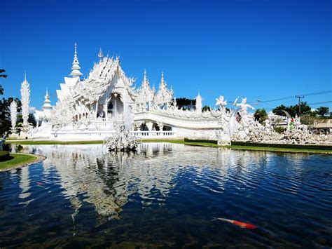 Wat Rong Khun | TakeMeTour