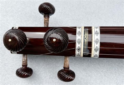 Vocal and instrumental tanpura. Tanpuras from India