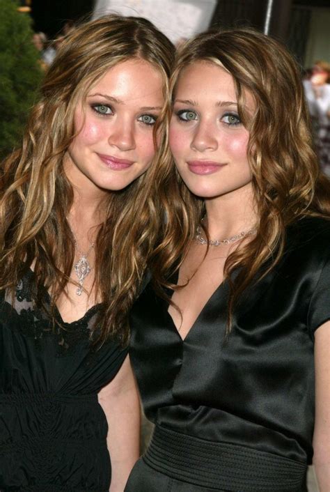 Mary-Kate & Ashley Olsen Photo: Olsen Twins