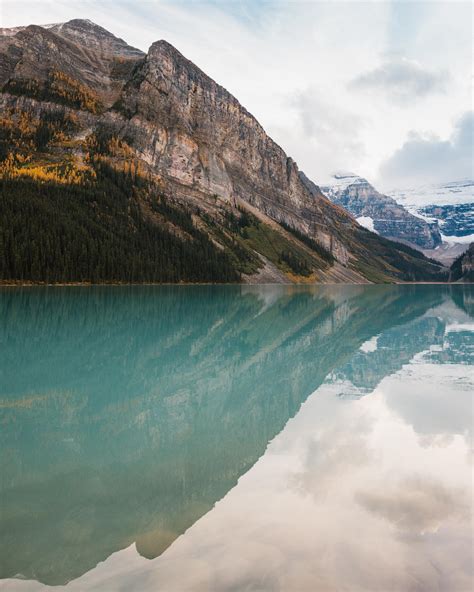 The rarely photographed Lake Louise, Banff Canada [OC][2400x3000] : r/EarthPorn