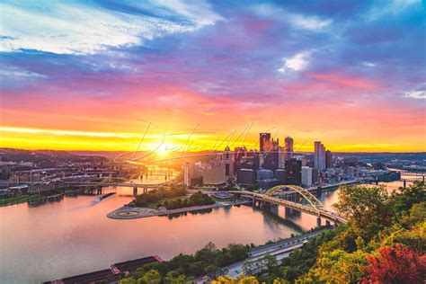 Pittsburgh Skyline Sunrise Photo – Dustin McGrew Photography