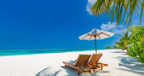 19 Best Hawaii Honeymoon Vacation Ideas - Where to Stay