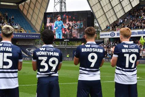 Harris thanks Millwall and Watford fans for keeper tribute – Southwark News