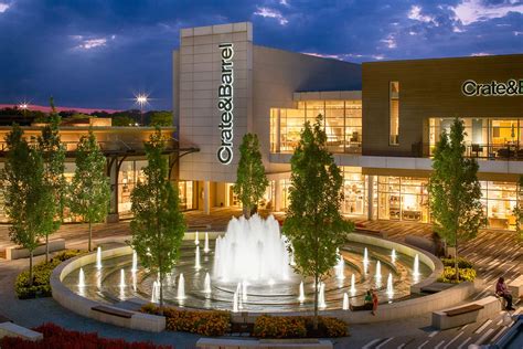 Oakbrook Center Mall Renovation - Randy Burkett Lighting Design