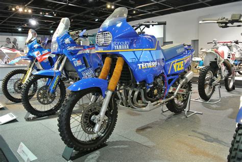 MotArt: Yamaha Paris Dakar