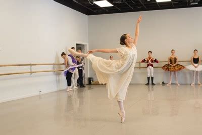 Arizona: Phoenix Ballet Nutcracker - See Vanessa Craft