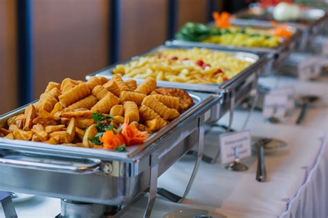 5 Factors to Consider When Comparing Catering Companies in Toronto