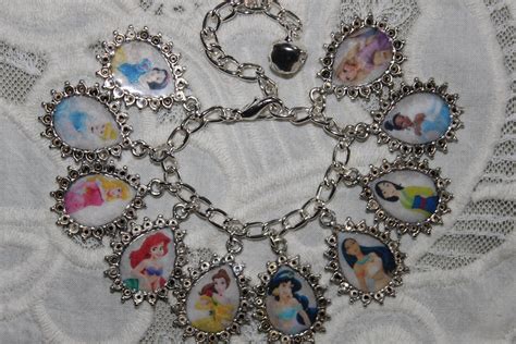 Disney Princesses charm bracelet - Disney Princess Fan Art (31118376) - Fanpop