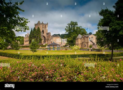 Jedburgh Abbey and gardens Scotland Stock Photo - Alamy