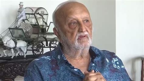 'He abuses, screams...': Raymond founder Vijaypat Singhania breaks ...