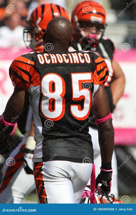 Ochocinco editorial stock photo. Image of wide, ochocinco - 186909208