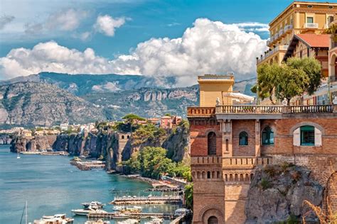 How to Get from Naples to Sorrento (2022 updated guide) | Amalfi Coast ...