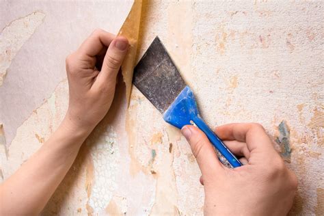 How to Remove Wallpaper From Plaster Walls