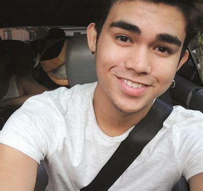 Who is Inigo Dominic Pascual dating? Inigo Dominic Pascual girlfriend, wife