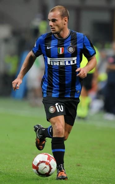 World Sports Center: Wesley Sneijder will leave Inter Milan