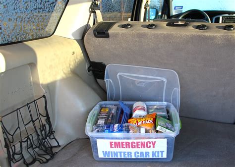 Winter Solutions - DIY Emergency Winter Car Kit - A Cowboy's Wife