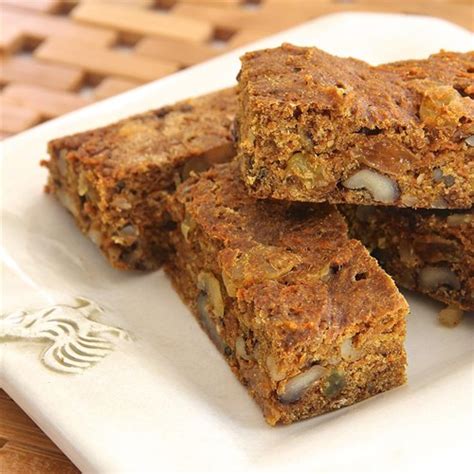 Carrot and Raisin Bars - Yum Taste