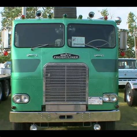 White Freightliner cabover at ATHS truck show meet courtesy of Freightliner Cabover fanatics ...