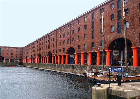 Visitors Guide to the Albert Dock in Liverpool - Big LIverpool Guide ...