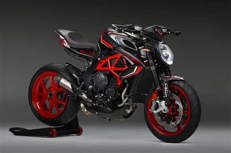 2021 MV Agusta Dragster 800RC SCS Guide • Total Motorcycle