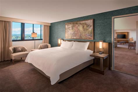 Experience Our Denver Hotel, Rooms & Meeting Space | Denver Marriott ...