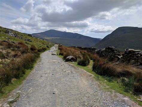 Walk up Snowdon via the Llanberis Path | Mud and Routes