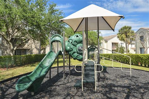 Pembroke Pines Apartments In Broward County - Pembroke Cove